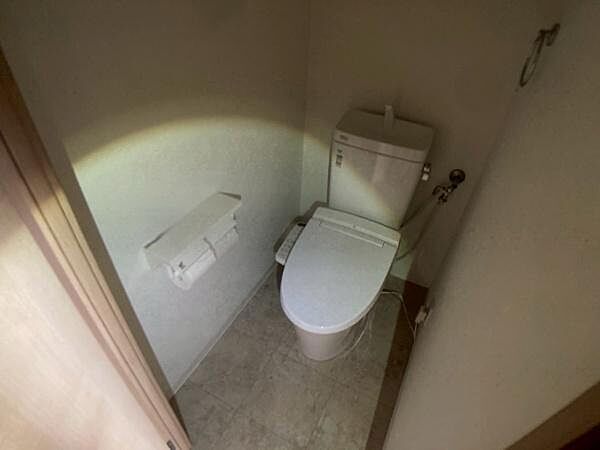 トイレを拡大表示