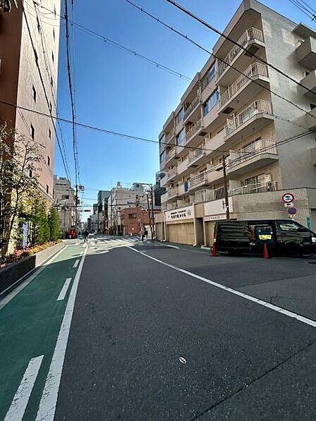 大阪メトロ 四つ橋線・御堂筋線「なんば駅」徒歩6分でアクセス良好です