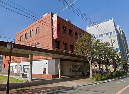三菱UFJ銀行四日市支店まで614m
