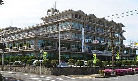 大垣市役所まで591m