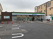 ファミリーマート門真大倉町店まで414m、ファミリーマート門真大倉町店まで徒歩4分（約300ｍ）
