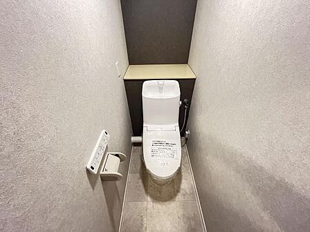 ウォシュレット付が嬉しいトイレ♪2026年8月新調済みです♪