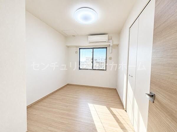 洋室を拡大表示