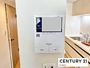モニター付きインターホンで来客者の顔も見えて安心です！