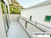 洗濯物は日当たりの良いバルコニーへ！