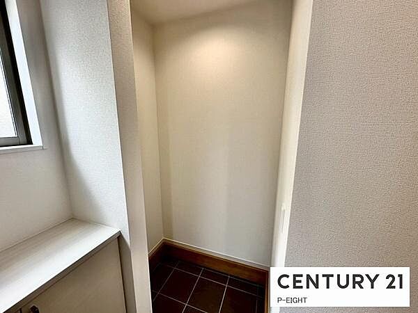 玄関を拡大表示