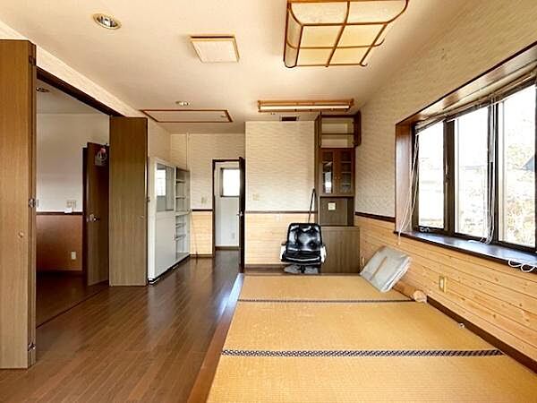 洋室を拡大表示