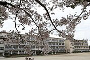 岡崎市立葵中学校まで1000m、岡崎市立葵中学校まで徒歩約13分