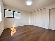 約8帖の2南西洋室