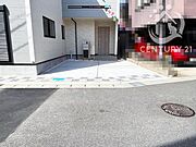 駐車並列2台可能なカースペースがあります