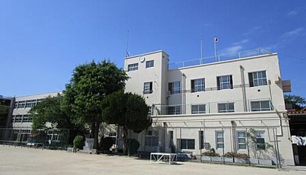 吹田市立吹田第一小学校まで1120m