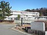 周辺：四街道市立旭中学校まで1100m
