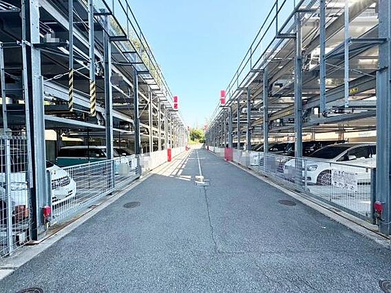 【駐車場】