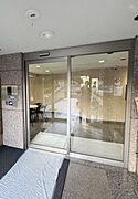 【エントランス】オートロック付