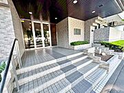 【エントランス】マンションの入り口