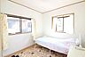 洋室：2階洋室はすべて2面採光で明るいお部屋で気分も上がります。【洋室】（2024年7月7日）撮影