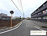 その他：前面道路と敷地の様子です。