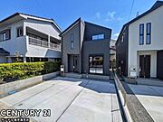 1号棟の外観が完成しました！重厚感のあるかっこいい外壁カラーです♪