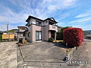 建物外観になります！三方角地で、日当たり通風ともに良好な立地です♪