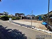 前面道路から撮影した現地写真です♪