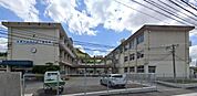 大分市立稙田中学校まで2200m、大分市立稙田中学校まで2200ｍ