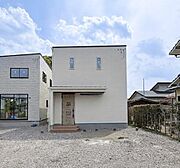 ナチュラルな雰囲気で、かわいらしい外観です！