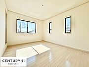 シンプルにデザインされているため、家具を選びません！お気に入りの家具を置いてくつろげる空間を作ることができます。