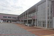 木更津市立真舟小学校まで1289m