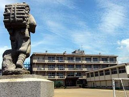 千葉市立都小学校まで652m