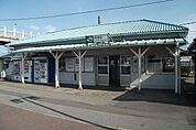 青堀駅(JR 内房線)まで606m