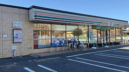 セブンイレブン千葉天台駅前店まで262m
