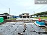 駐車場：駐車スペースは並列3台分あります！セカンドカーはもちろん、バイクや自転車なども置き場所に困りません。