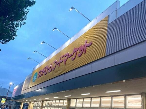 周辺を拡大表示