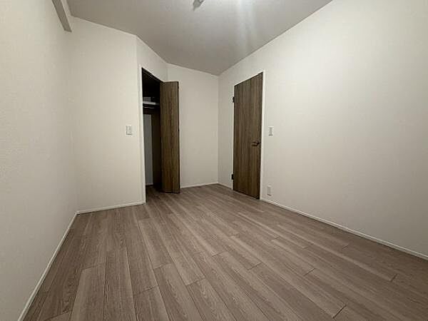 洋室を拡大表示