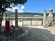 小城市立晴田小学校まで800m