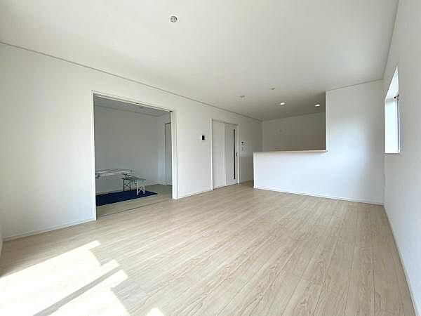 リビング/ダイニングを拡大表示