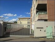 東大阪市立石切中学校まで1858m