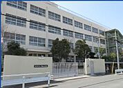 東大阪市立大蓮小学校まで693m