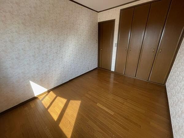 寝室を拡大表示