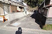 南側道路　西側から撮影