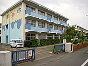 焼津市立港小学校まで730m