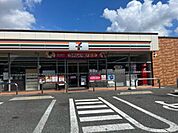 セブンイレブン　藤井寺国府1丁目店まで196m