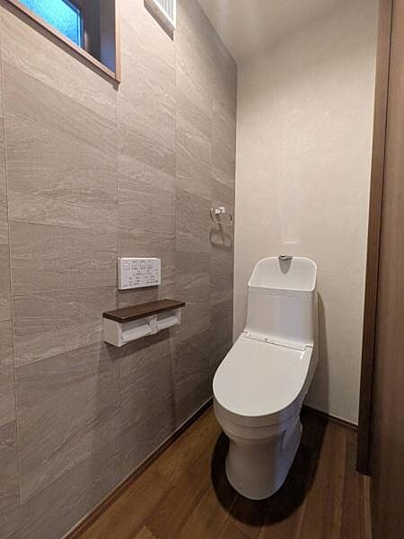 トイレを拡大表示