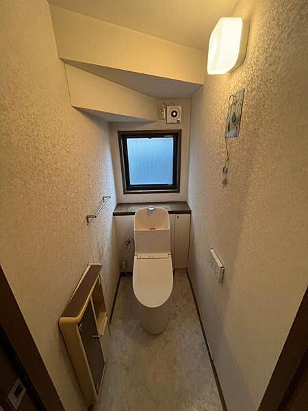トイレを拡大表示