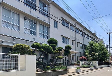 堺市立三国丘中学校まで342m