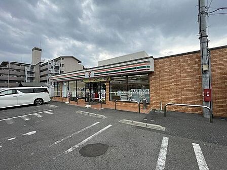 セブンイレブン大阪長吉長原東1丁目店まで666m