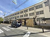 大阪市立長吉東小学校まで380m