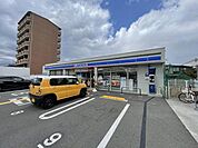 ローソン八尾美園町一丁目店まで390m