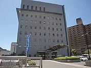 鹿児島中央警察署まで862m、交番・警察署が最寄りにあり、防犯面でも安心して暮らせる住環境です。