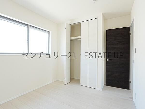 洋室を拡大表示